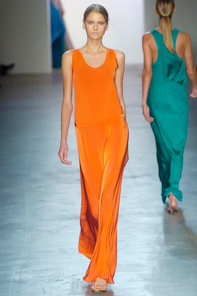 Look 35